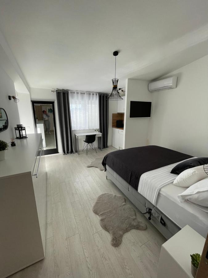 Villa Franko Baška Voda Exterior foto